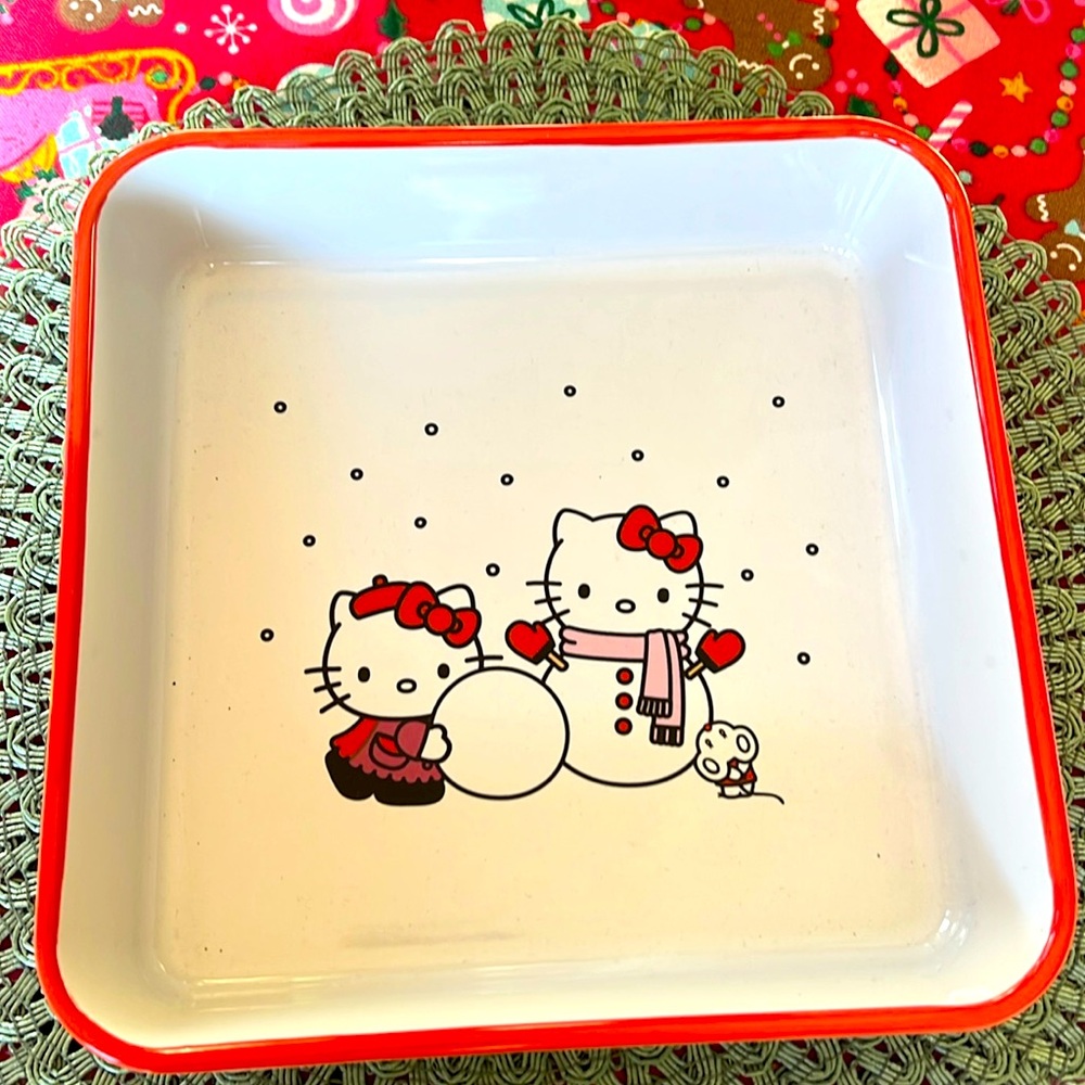NWT Hello Kitty Snowman Square Baking Dish.